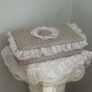 Quilted Lace Box